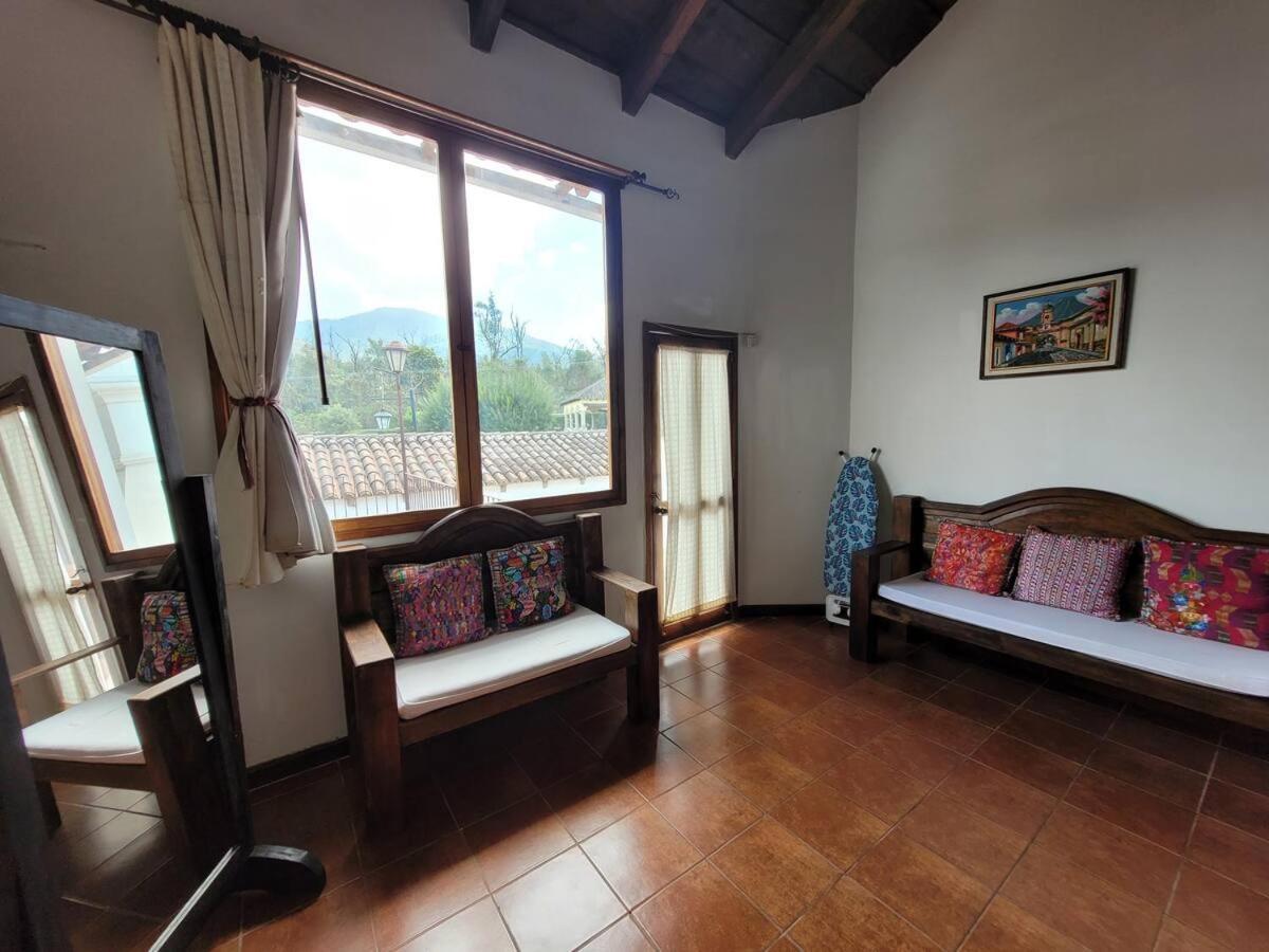 Amplia Casa Antigua Guatemala Con Pergola Y Jardin Villa Ngoại thất bức ảnh